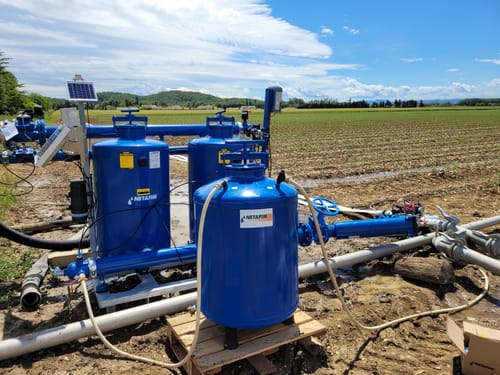 Station de fertirrigation complète dans un champ